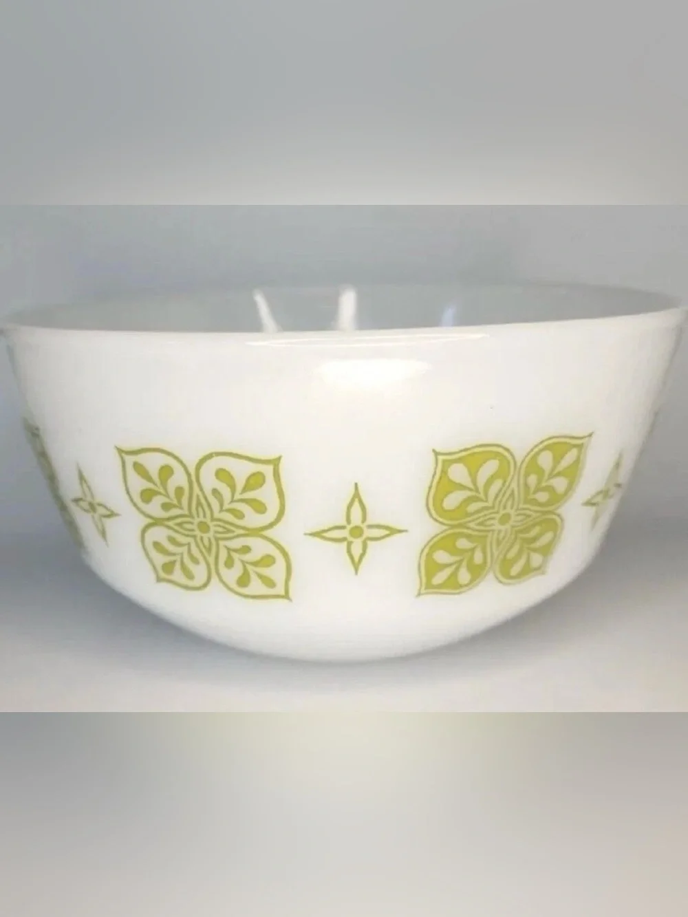 Vintage Anchor Hocking Fire-King Green Dutch Clover 7” Milk Glass Mixing Bowl US